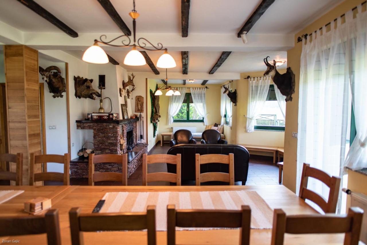 Hotel & Distillery Monogram Gradac  Екстер'єр фото