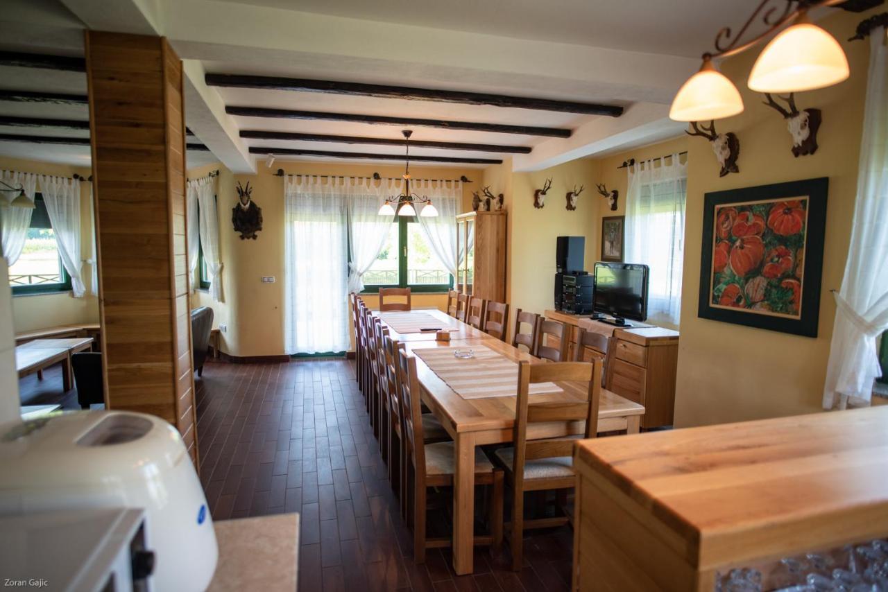 Hotel & Distillery Monogram Gradac  Екстер'єр фото