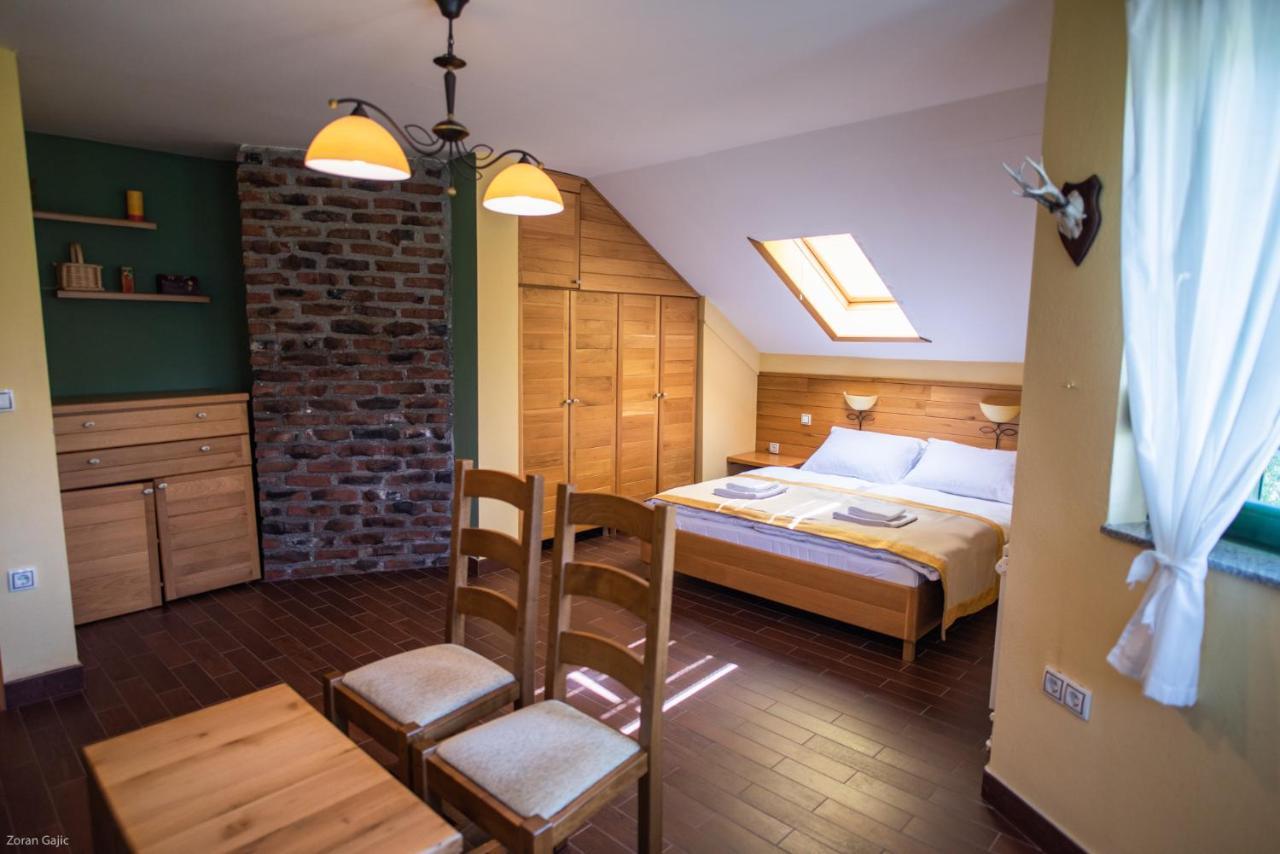 Hotel & Distillery Monogram Gradac  Екстер'єр фото