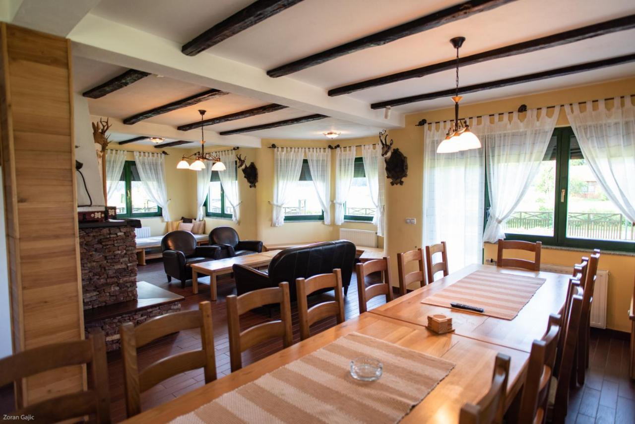 Hotel & Distillery Monogram Gradac  Екстер'єр фото