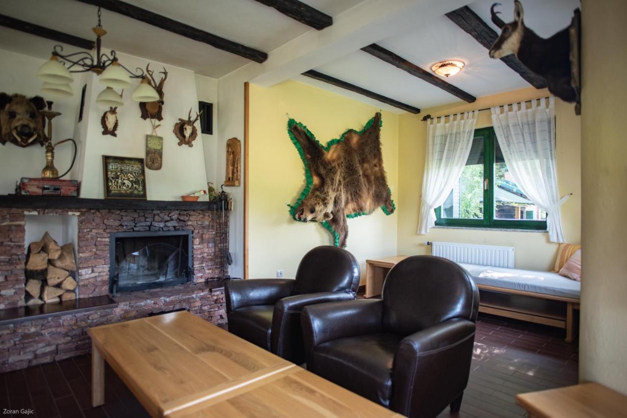 Hotel & Distillery Monogram Gradac  Екстер'єр фото