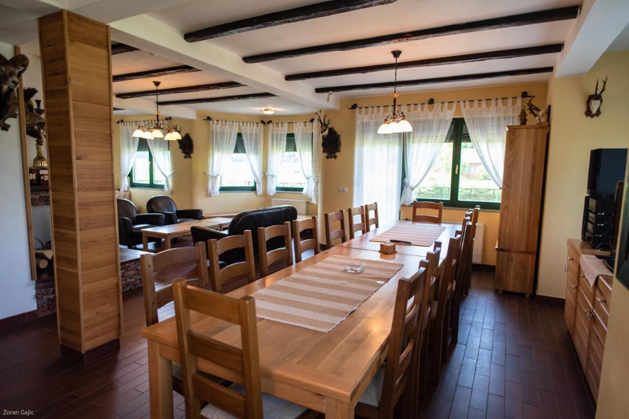 Hotel & Distillery Monogram Gradac  Екстер'єр фото